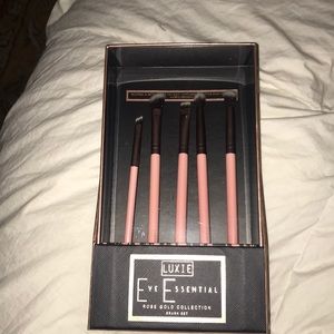 Luxie rose gold eye essential brush set